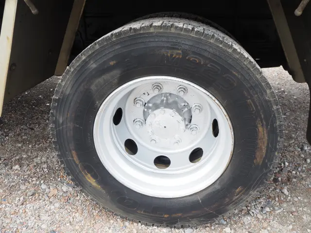 いすゞ フォワード LPG-FTR90S2(2WD)の写真30