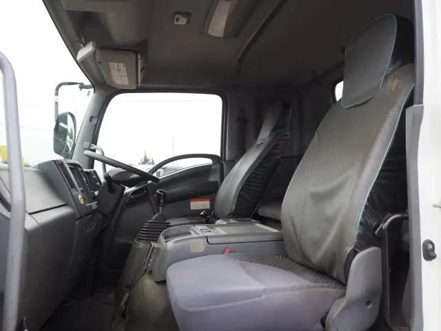 いすゞ フォワード LPG-FTR90S2(2WD)の写真40