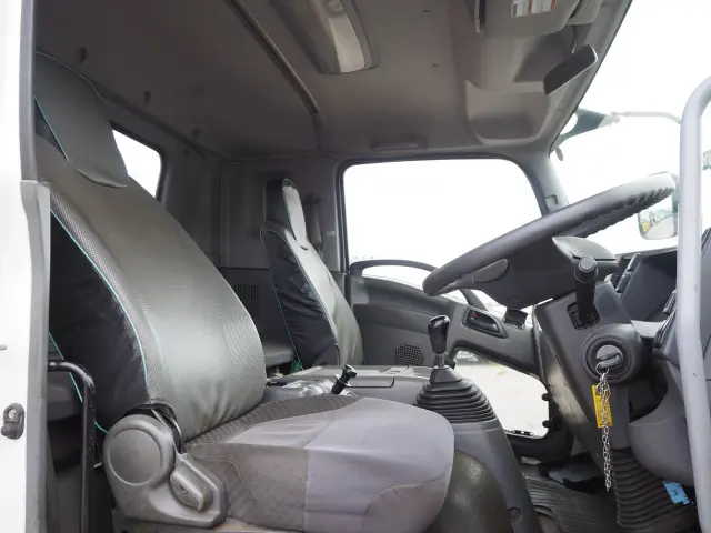 いすゞ フォワード LPG-FTR90S2(2WD)の写真41