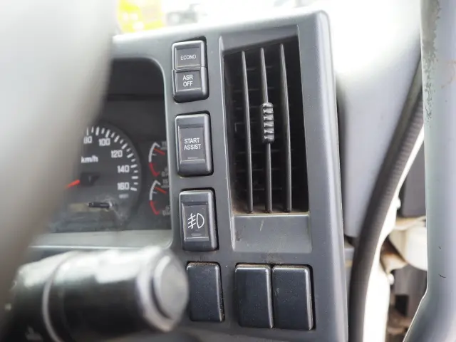 いすゞ フォワード LPG-FTR90S2(2WD)の写真49