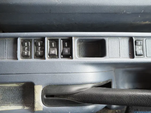 日野 レンジャー BDG-FD7JLWG(2WD)の写真44