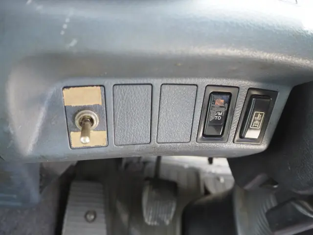日野 レンジャー BDG-FD7JLWG(2WD)の写真48