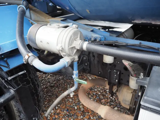 いすゞ フォワード LKG-FTR90S2(2WD)の写真11