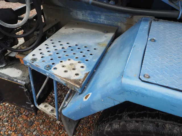 いすゞ フォワード LKG-FTR90S2(2WD)の写真15