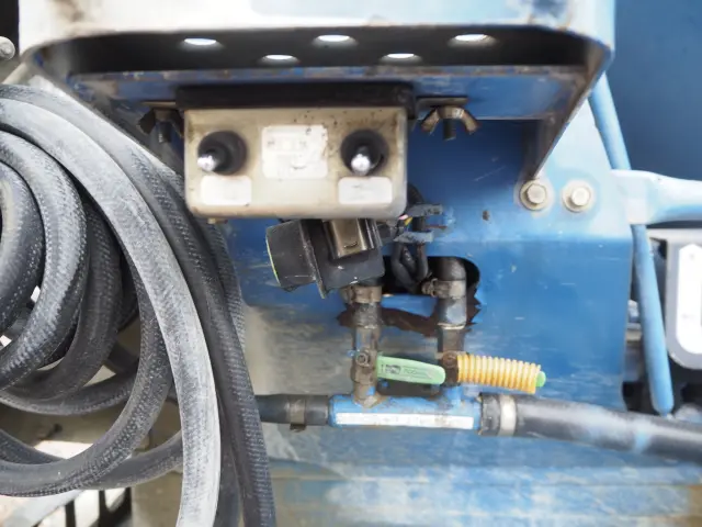いすゞ フォワード LKG-FTR90S2(2WD)の写真17