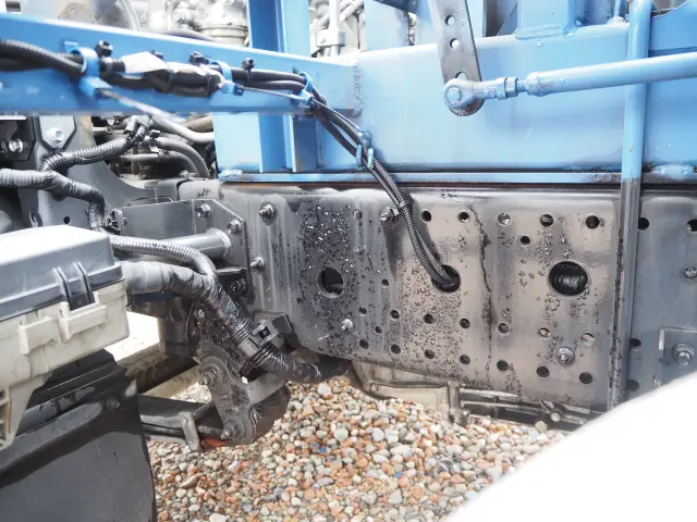 いすゞ フォワード LKG-FTR90S2(2WD)の写真36