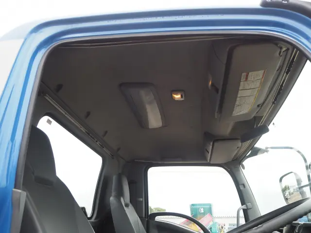 いすゞ フォワード LKG-FTR90S2(2WD)の写真42