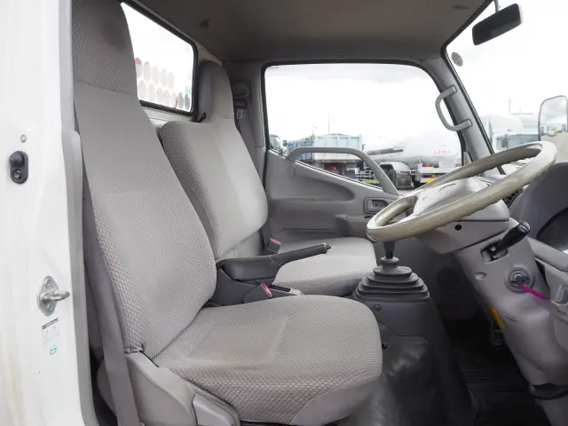 トヨタ ダイナ PB-XZU301(2WD)の写真42