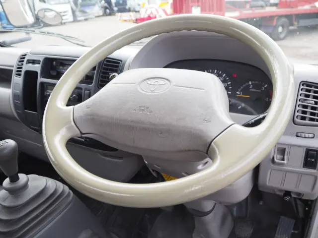 トヨタ ダイナ PB-XZU301(2WD)の写真45