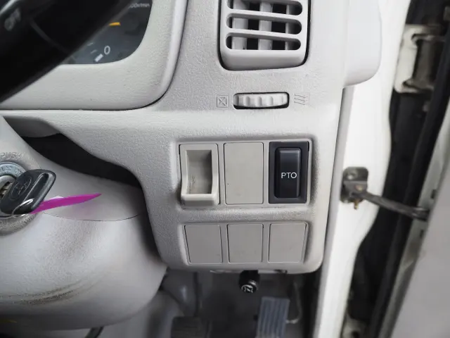 トヨタ ダイナ PB-XZU301(2WD)の写真47
