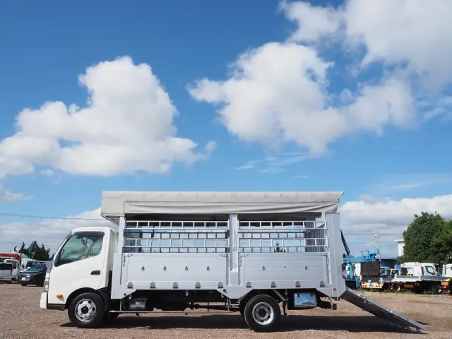 日野 デュトロ 2KG-XZU720M(2WD)の写真2