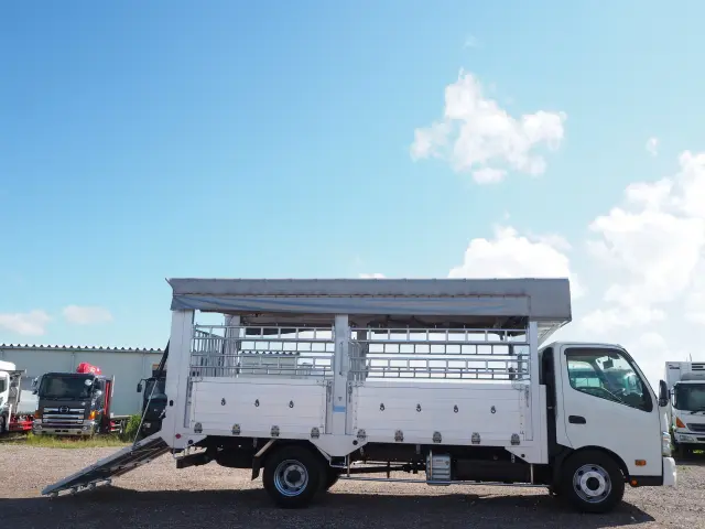日野 デュトロ 2KG-XZU720M(2WD)の写真6