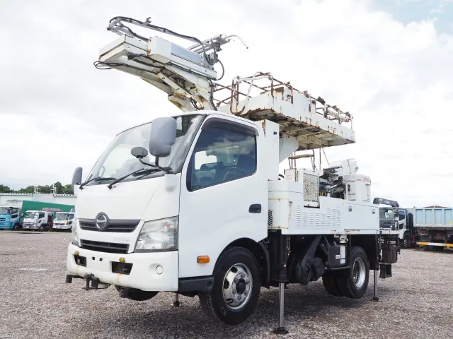 日野 デュトロ TKG-XZU700M(2WD)の写真1