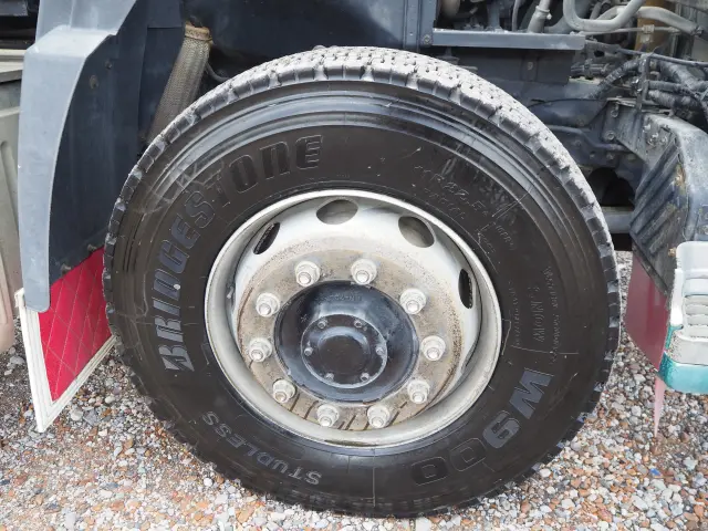 UD クオン QKG-CW5XL(6x4)の写真10