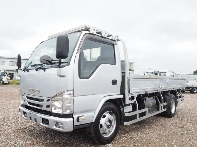 いすゞ エルフ 2RG-NKR88R(2WD)の写真1