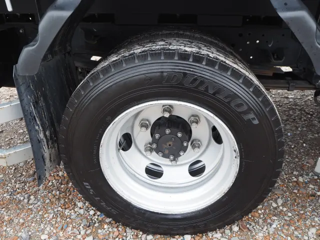 いすゞ エルフ 2RG-NKR88R(2WD)の写真22