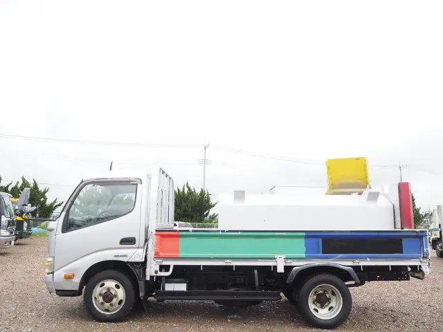 日野 デュトロ SKG-XZU685M(4WD)の写真2