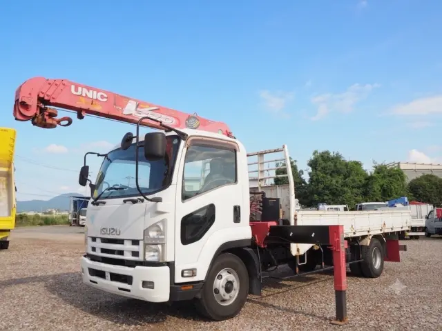 いすゞ フォワード SKG-FRR90S2(2WD)の写真1