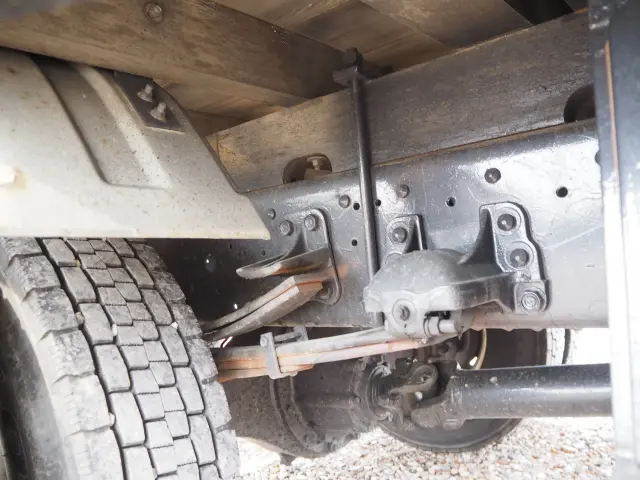 いすゞ フォワード SKG-FRR90S2(2WD)の写真24