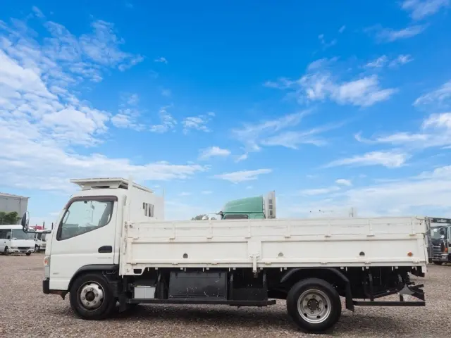 三菱 キャンター TPG-FEA80(2WD)の写真2