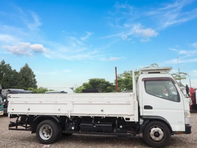 三菱 キャンター TPG-FEA80(2WD)の写真6
