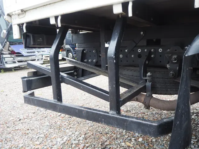 三菱 キャンター TPG-FEA80(2WD)の写真23