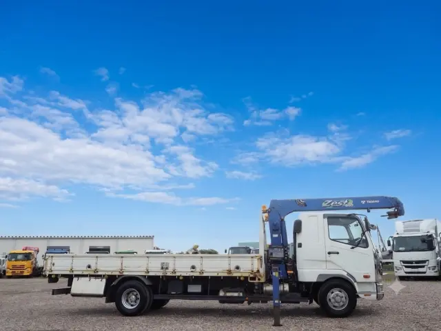 三菱 ファイター 2KG-FK61F(2WD)の写真6