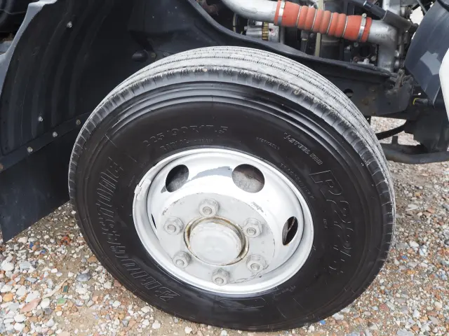 三菱 ファイター 2KG-FK61F(2WD)の写真18