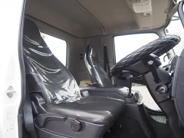 三菱 ファイター 2KG-FK61F(2WD)の写真41