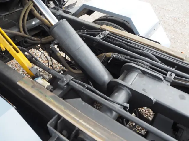 日野 デュトロ TPG-XZU600X(2WD)の写真15
