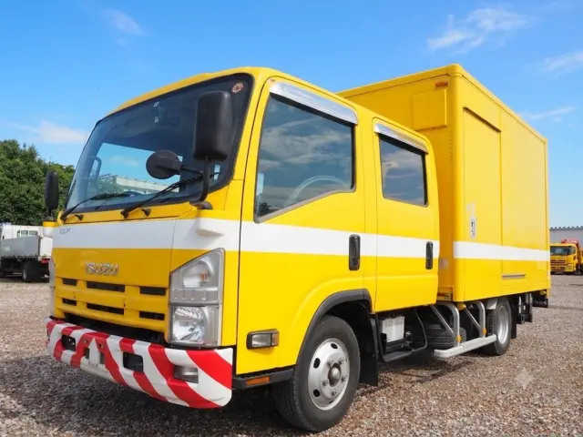 いすゞ フォワード TKG-NPR85AN(2WD)の写真1