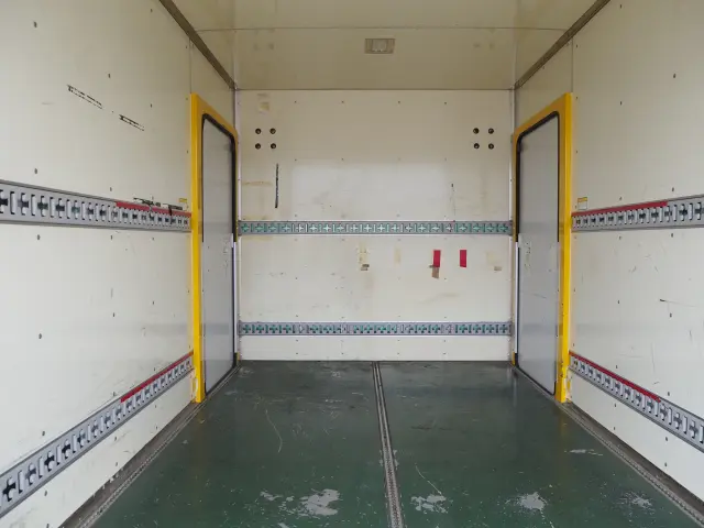 いすゞ フォワード TKG-NPR85AN(2WD)の写真22
