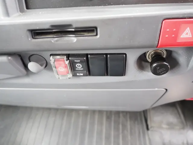 いすゞ フォワード TKG-NPR85AN(2WD)の写真47