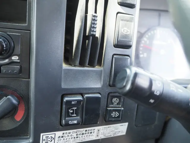 いすゞ フォワード SKG-FRR90S1(2WD)の写真47