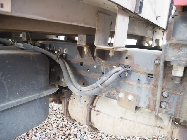 いすゞ エルフ BKG-NPR85AR(2WD)の写真19