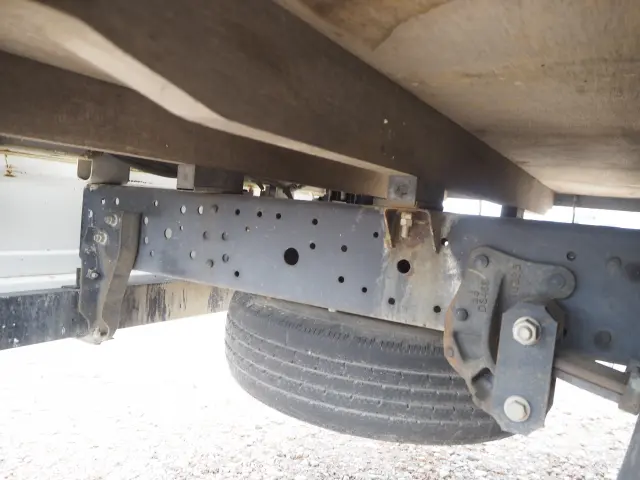 いすゞ エルフ BKG-NPR85AR(2WD)の写真23