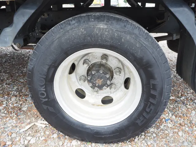 いすゞ エルフ BKG-NPR85AR(2WD)の写真25