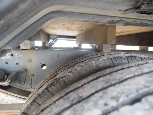 いすゞ エルフ BKG-NPR85AR(2WD)の写真26