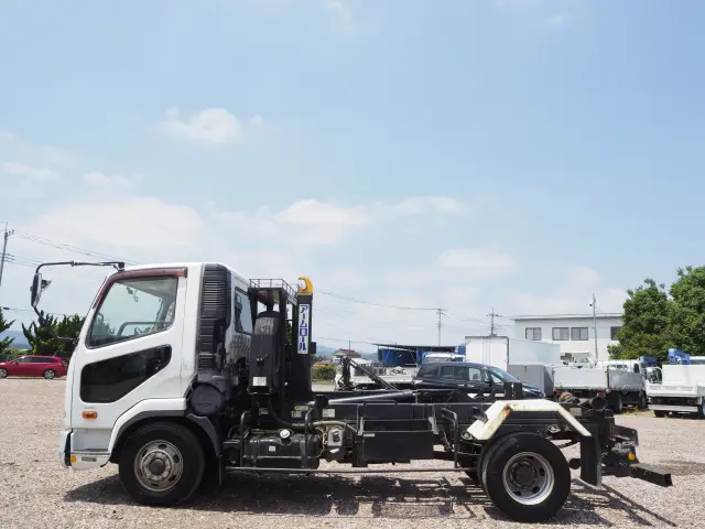 三菱 ファイター TKG-FK71F(2WD)の写真2