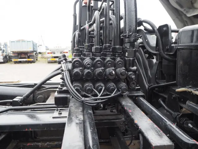 ＵＤ クオン LDG-CW5XL(6x4)の写真14
