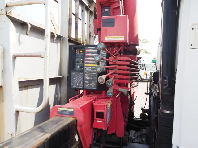 三菱 ファイター PJ-FM62FZ(2WD)の写真10