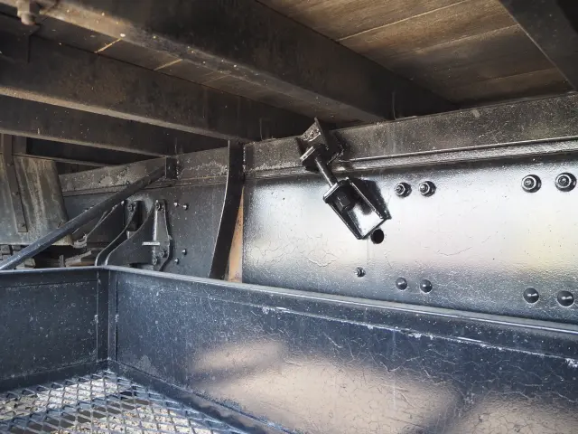 三菱 ファイター PJ-FM62FZ(2WD)の写真25