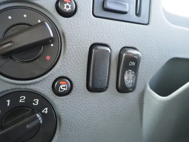 三菱 ファイター PJ-FM62FZ(2WD)の写真47