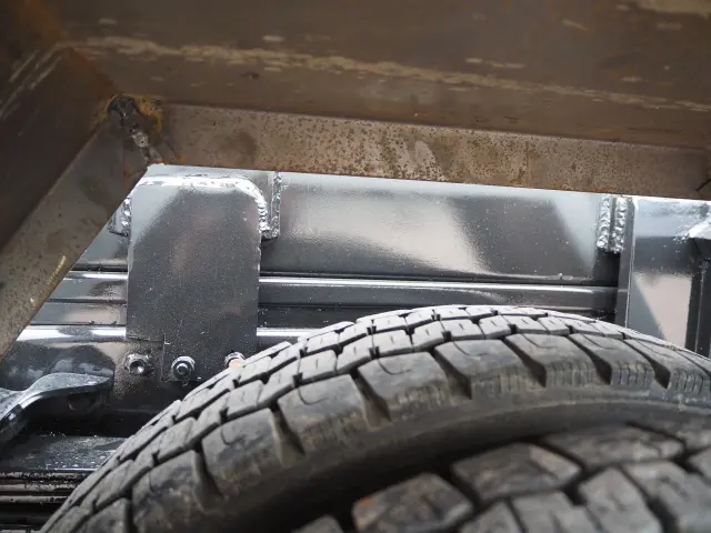 いすゞ エルフ BDG-NKR85N(2WD)の写真21