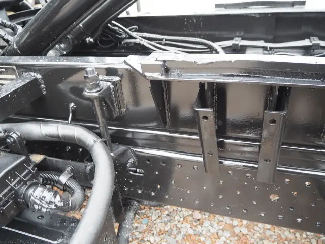 いすゞ エルフ BDG-NKR85N(2WD)の写真30