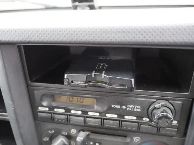 いすゞ エルフ BDG-NKR85N(2WD)の写真47