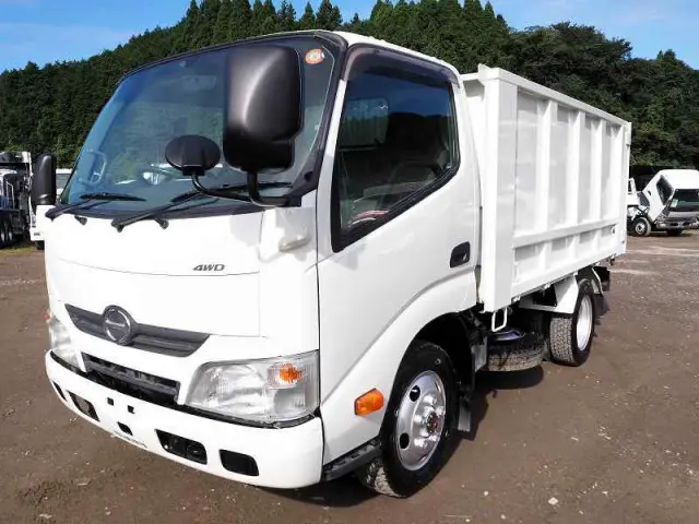 日野 デュトロ TKG-XZU675T(4WD)の写真1