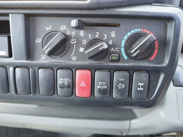 日野 デュトロ TKG-XZU675T(4WD)の写真47