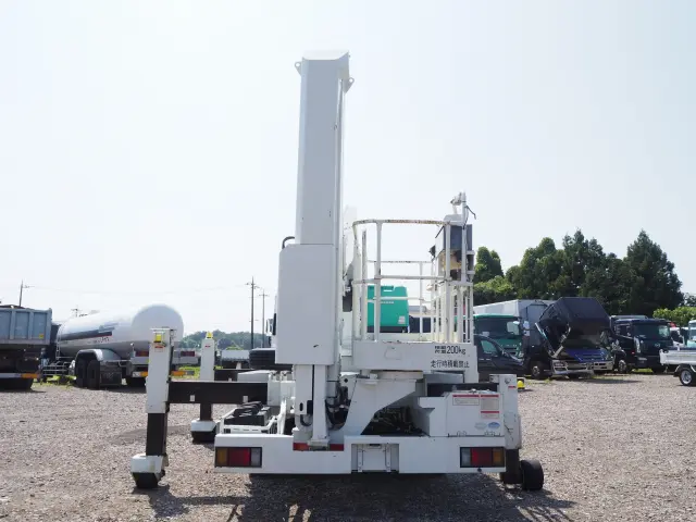 いすゞ エルフ TKG-NPR85YN(2WD)の写真4