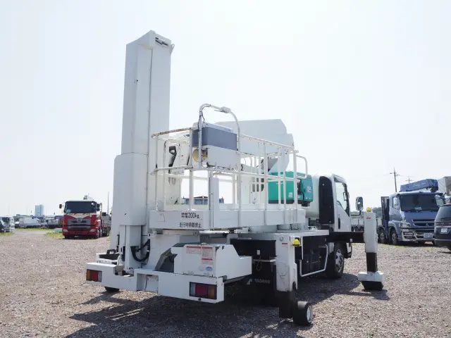 いすゞ エルフ TKG-NPR85YN(2WD)の写真5